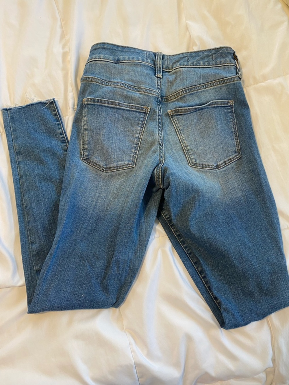Universal Thread Blue Distressed Skinny Jeans - Picture 5 of 5
